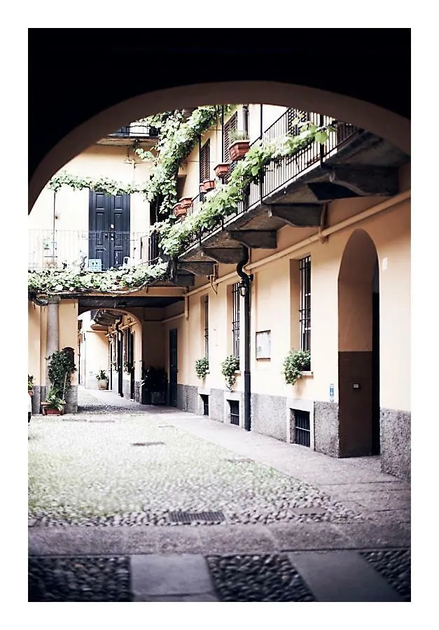 Taking A Walk In The Beating Heart Of Navigli Apartment Milan